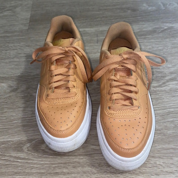 Nike platform shoes - Picture 1 of 4